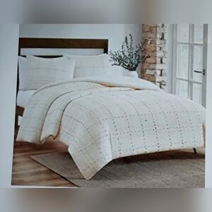 UGG ELODIE SNOW QUEEN COOLING BEDSPREAD  WITH PILLOW SHAMS